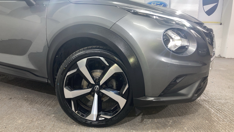 Nissan Juke 1.0 DiG-T 114 N-Connecta 5dr Petrol Hatchback